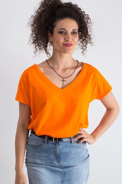 Bavlněné oranžové tričko s výstřihem do V FPrice