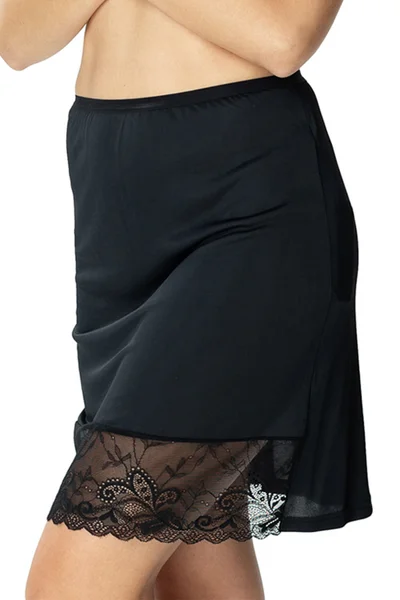 Hladká černá spodnička lemovaná krajkou Mewa