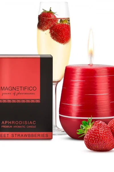 Afrodiziakální vonná svíčka Magnetifico Sweet Strawberries