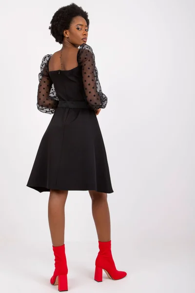 Elegantní černé šaty s průhlednými rukávy Lakerta