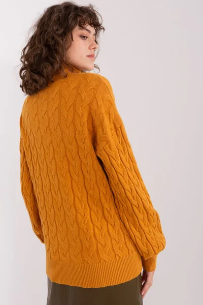 Hřejivý pletený dámský svetr v okrové barvě AT