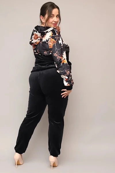 Plus size dámská velurová souprava Moon