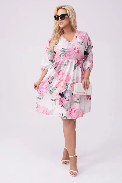 Světle růžové dámské květované šaty plus size Moon