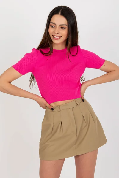Tmavě růžové přiléhavé kratší tričko FPrice