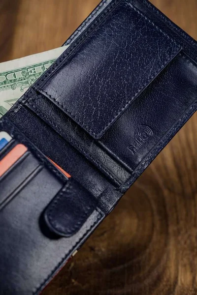 Červeno-modrá pánská peněženka FPrice