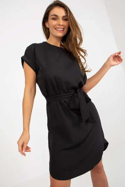 Uvolněné denní dámské šaty v černé barvě FPrice