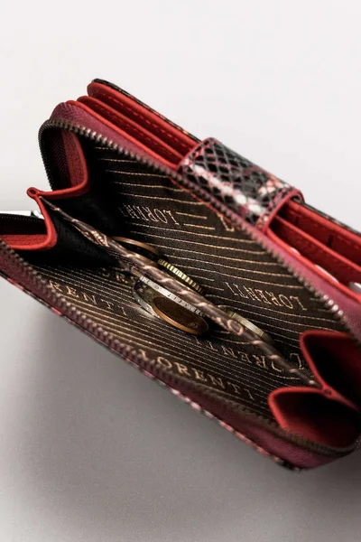 Elegantní dámská peněženka s hadím vzorem FPrice červeno-černá