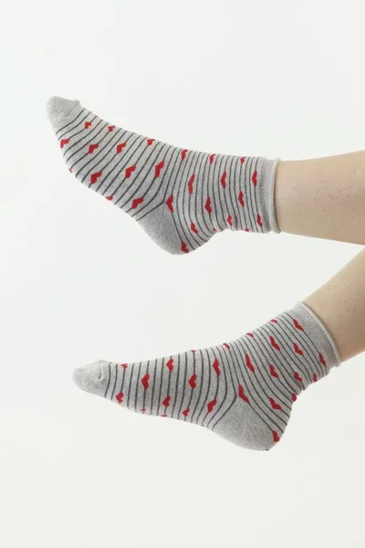 Vysoké dámské ponožky Moraj v šedé barvě