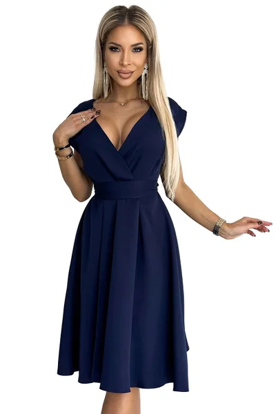 Tmavě modré elegantní dámské šaty s hlubokým výstřihem Numoco