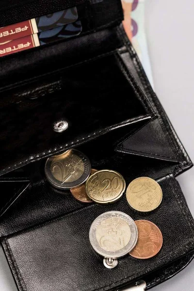 Černá dámské peněženka s barevnými pruhy FPrice