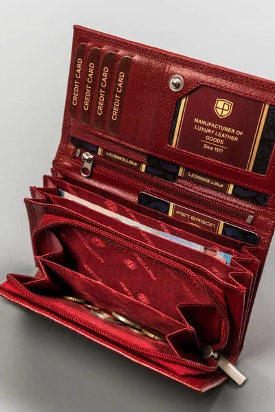 Podélná červená dámská peněženka FPrice