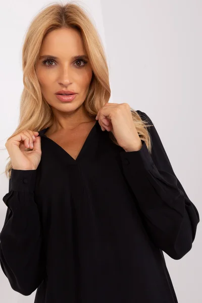 Volná dámská košilová halenka v černé barvě FPrice