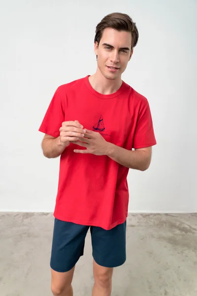 Vamp - Pánské pyžamo s krátkým rukávem UO611 - Vamp (red)