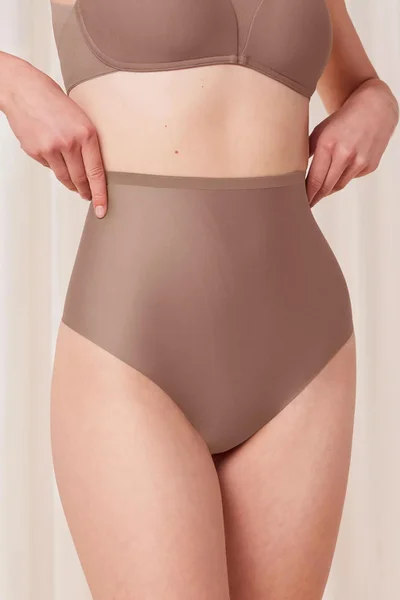 Triumph dámské stahovací string kalhotky Highwaist - Brown