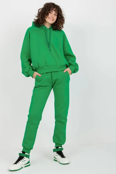 Výrazná zelená volnočasová souprava ex moda