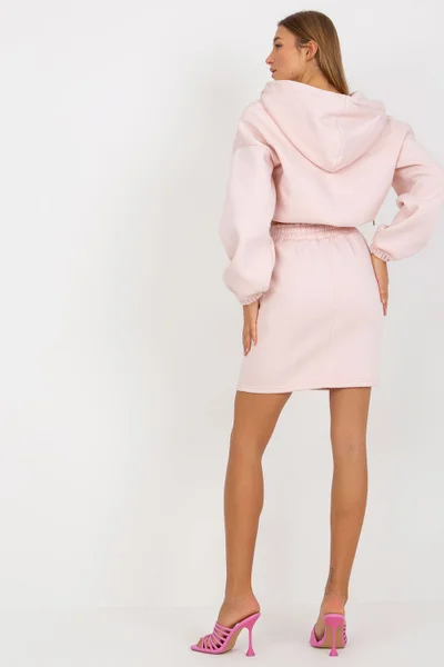 Světle růžová bavlněná dámská souprava mini sukně a crop mikina ex moda