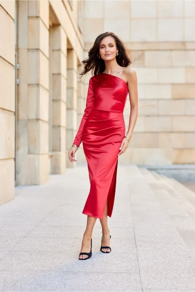 Červené společenské saténové šaty na jedno rameno Roco Fashion