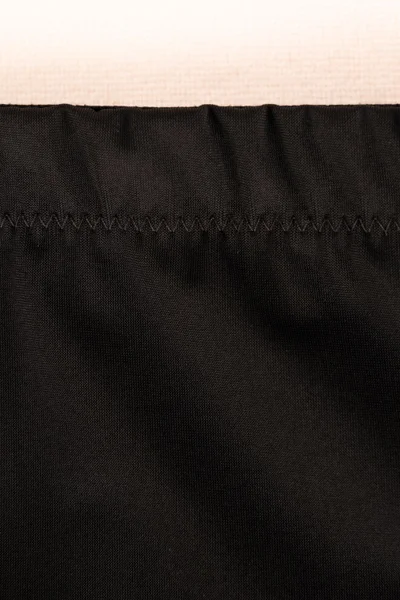 Vysoké zeštíhlující dámské kalhotky v černé barvě s krajkou Wol-Bar