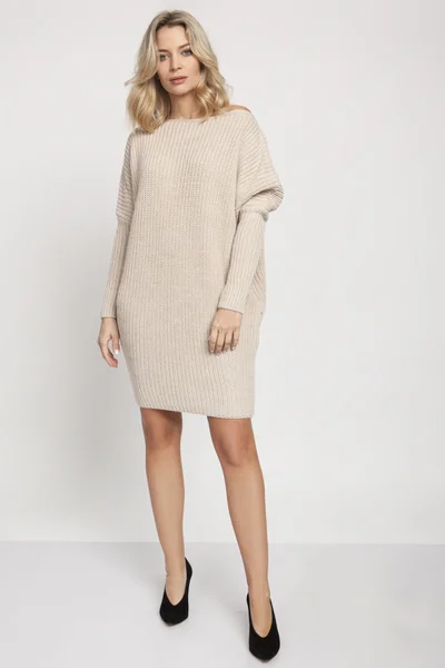 Béžové dámské svetrové šaty ke kolenům MKM design