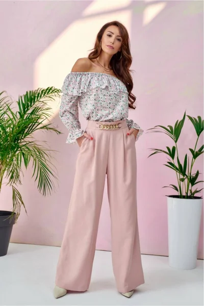 Pudrově růžové dámské široké kalhoty Roco Fashion
