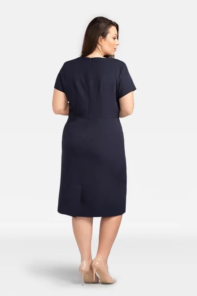 Tmavě modré elegantní dámské šaty plus size Karko