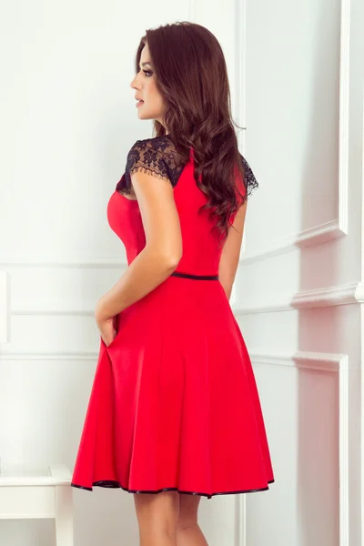 Červené šaty s krajkovými vsadkami Numoco 7761416