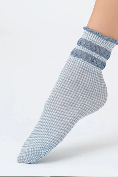 Měkké dámské ponožky s ozdobným lemem Veneziana