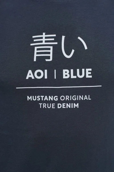 Tmavě modré pánské tričko s kulatým výstřihem Mustang