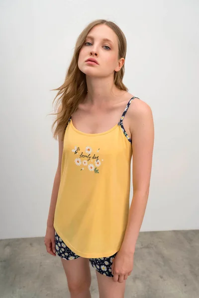 Vamp - Dvoudílné dámské pyžamo U689 - Vamp (barva žlutý len)