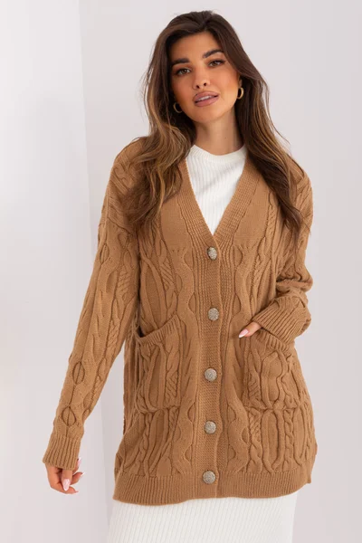 Hnědý vzorovaný dámský svetr s kapsami FPrice