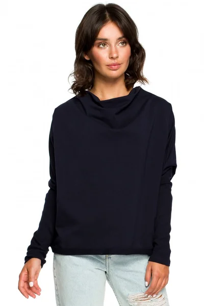 Oversize černé dámské tričko s výstřihem na zádech BeWear