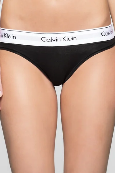 Černé spodní kalhotky s bílou gumou v pase Calvin Klein 3787