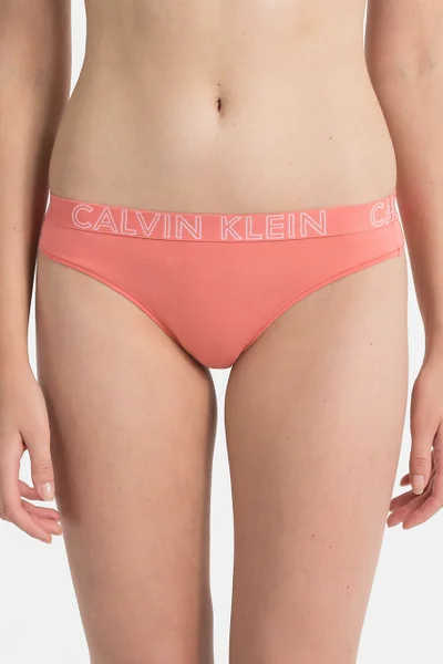 Dámská tanga Calvin Klein QD3636E