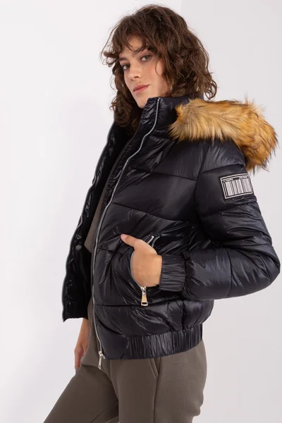 Prošívaná dámská zimní bunda s kožíškem na kapuci FPrice