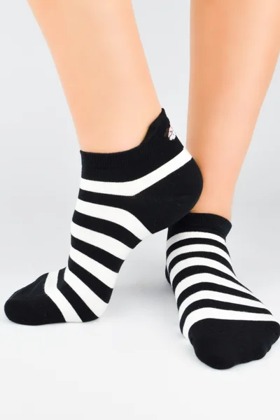 Černo-bílé unisex kotníčkové ponožky Noviti