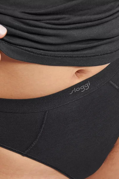 Dámské černé tanga EVER Ease - Sloggi