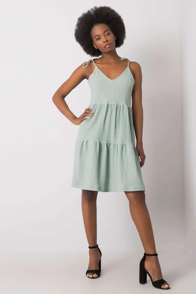 Mentolově zelené dámské mini šaty na ramínka FPrice