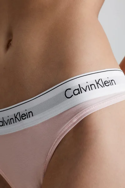 Dámské tanga O20 -2NT - Calvin Kiein Calvin Klein