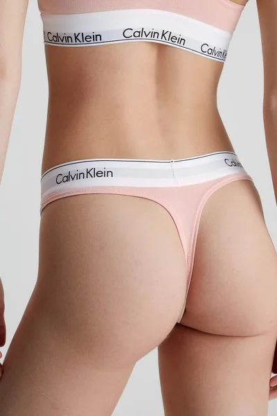 Dámské tanga O20 -2NT - Calvin Kiein Calvin Klein