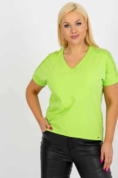 Neonově zelené dámské tričko s krajkou na rukávech FPrice