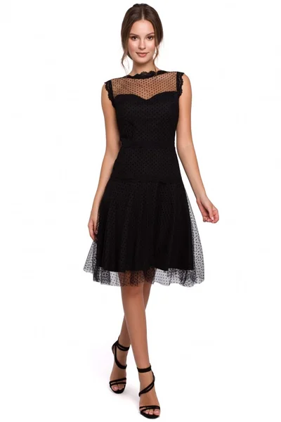 Elegantní černé šaty áčkového střihu Makover