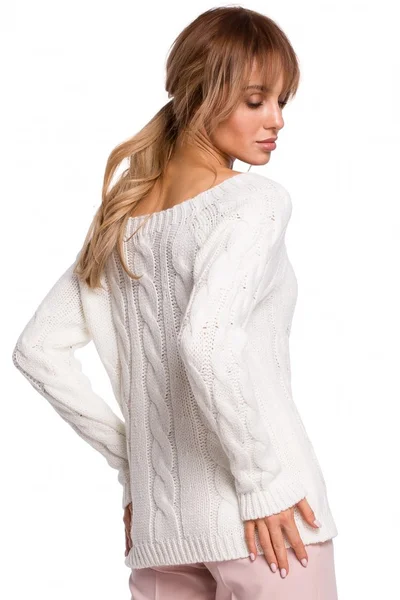 Bílý pletený svetr se vzorem Moe