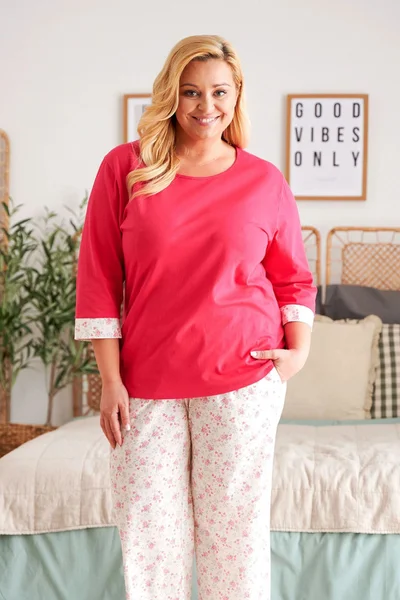 Bílo-červené dámské plus size pyžamo Doctornap