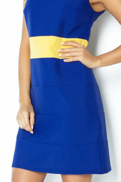 Šaty BEE se žlutým pruhem v pase krátké modré - Modrá XL - Numoco