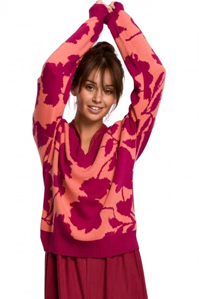 Růžový vzorovaný svetr s květy BE