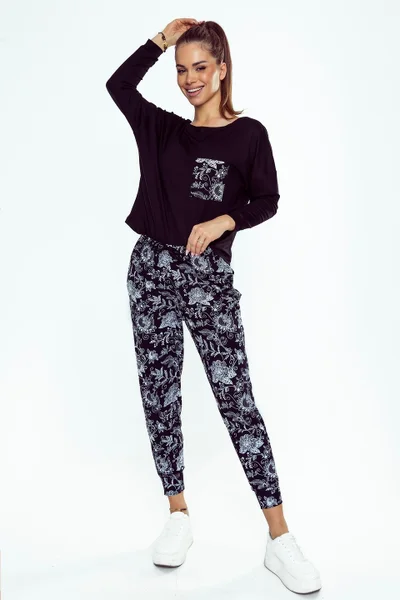 Černé dámské pyžamo se vzorováním Eldar