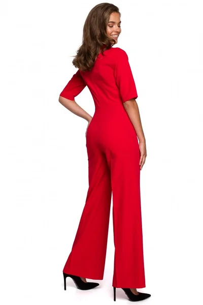 Červený overal s ozdobným zavazováním a zvonovými kalhotami Style