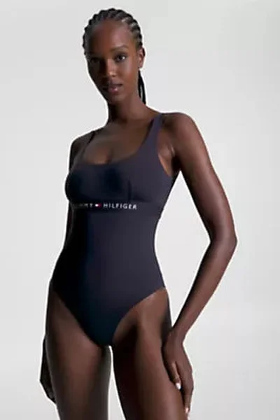Jednoduché dámské plavky Tommy Hilfiger ve sportovním střihu