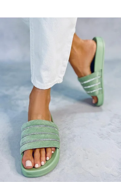 Dámské semišové pantofle v zelené barvě Inello