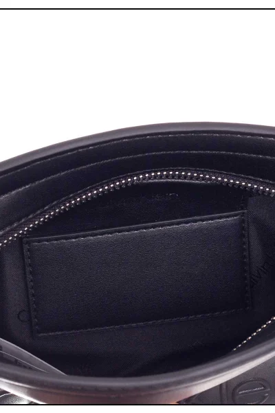 Kabelka Calvin Klein Minimal Hardware Crossbody Černá